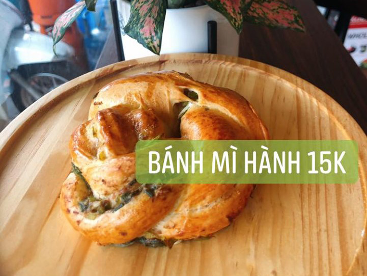 bánh mì hành 2